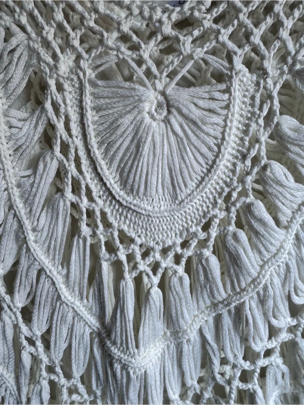 Ekouaer White Open-Weave Crochet Fringe V-Neck Bikini Cover Up Tank Top - Small